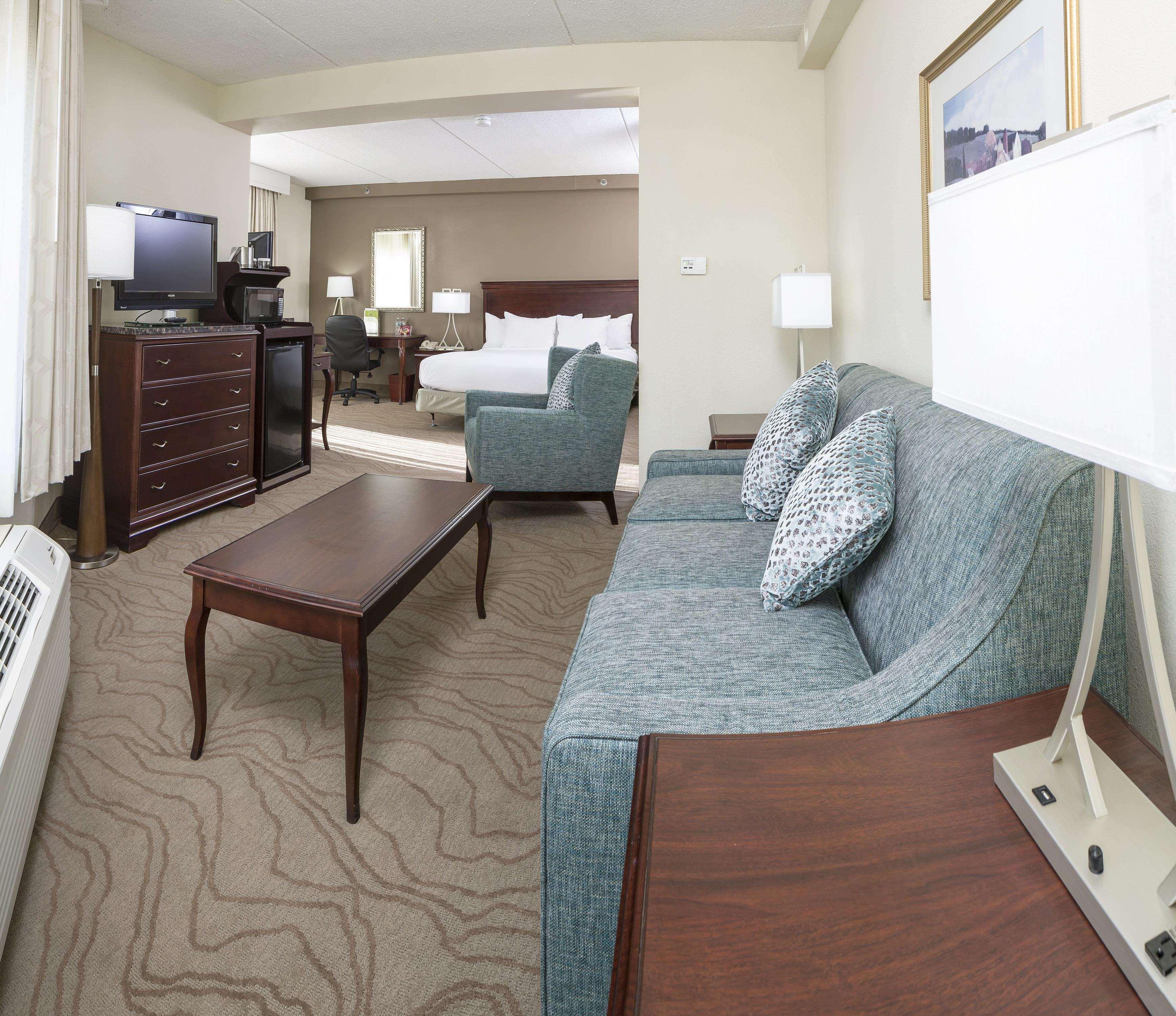 Doubletree By Hilton Boston-Milford Hotell Eksteriør bilde