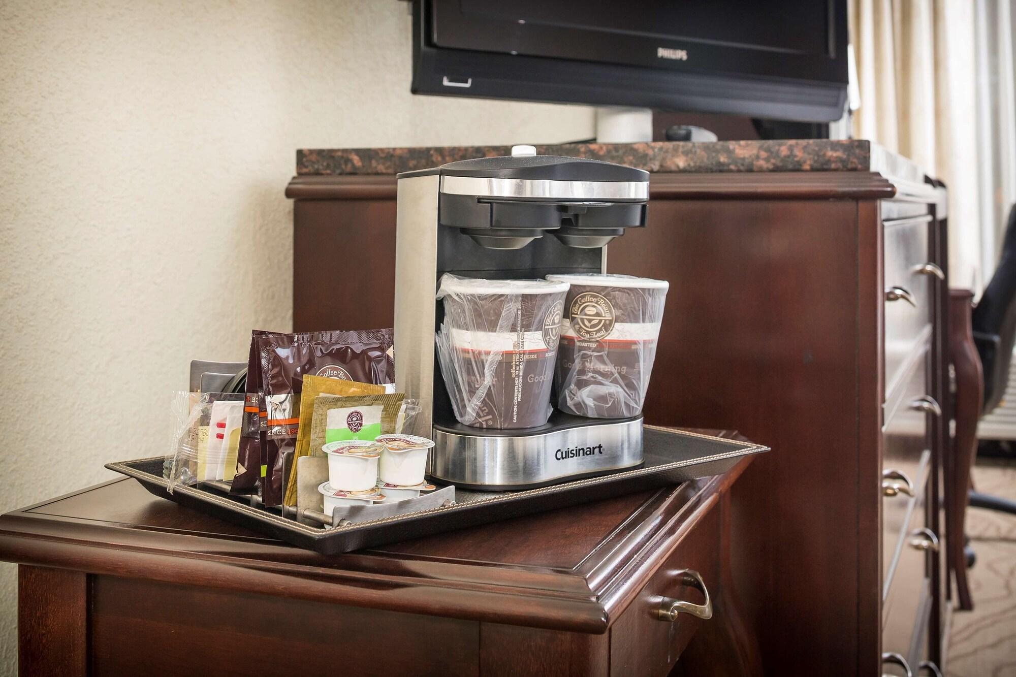 Doubletree By Hilton Boston-Milford Hotell Eksteriør bilde