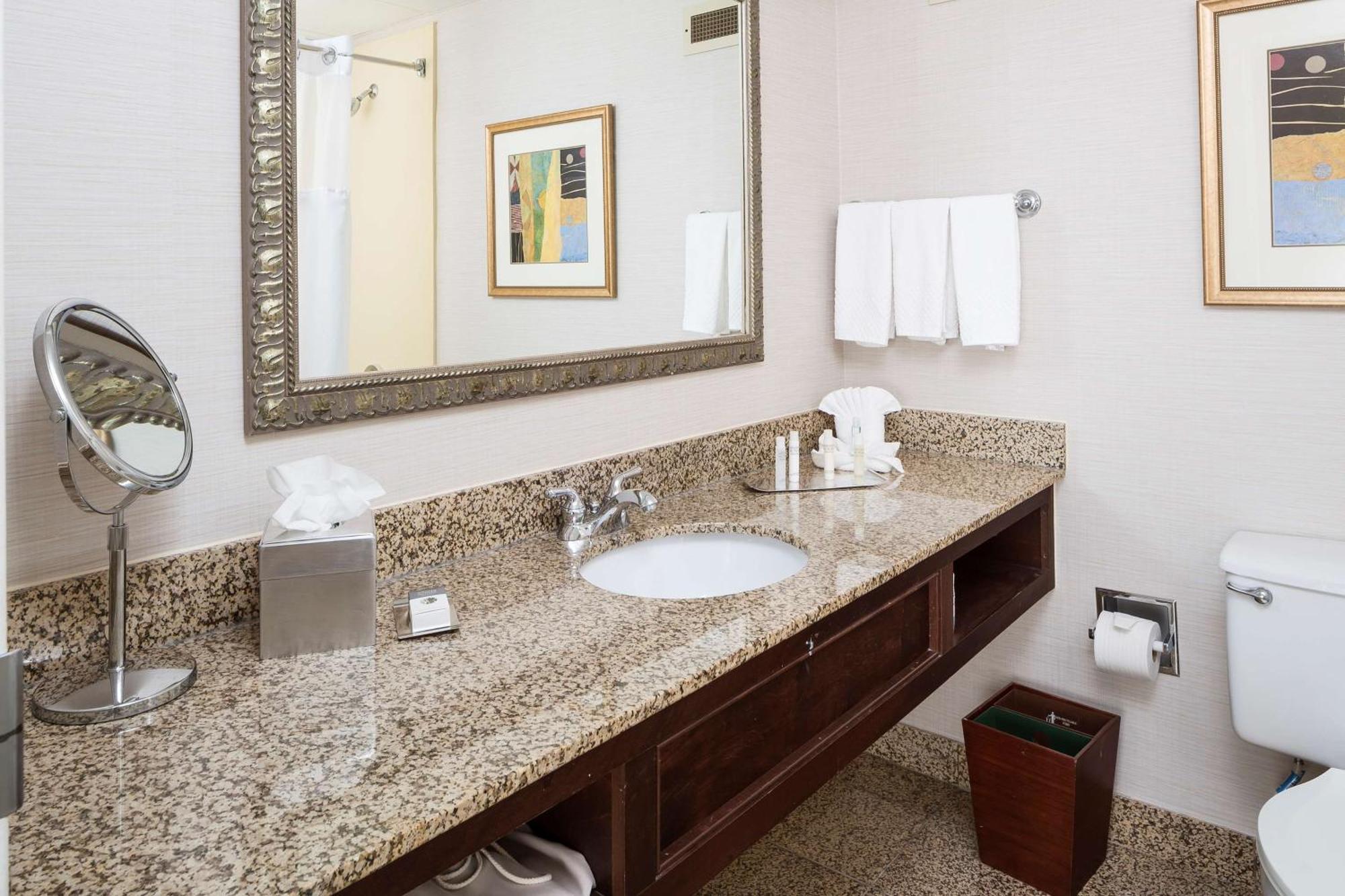 Doubletree By Hilton Boston-Milford Hotell Eksteriør bilde
